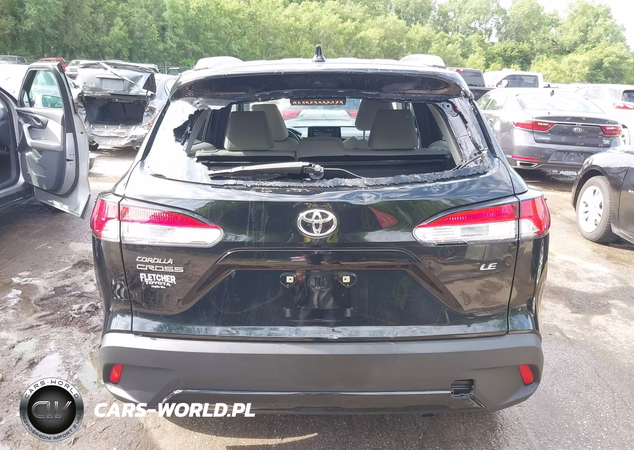 2022 Toyota Corolla Cross Le VIN:7MUCAAAG0NV012994 - 17