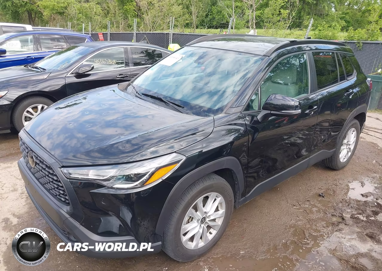 2022 Toyota Corolla Cross Le VIN:7MUCAAAG0NV012994 - 2