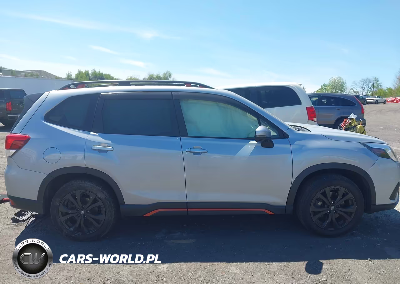 2024 Subaru Forester Sport VIN:JF2SKAGC1RH427969 - 13