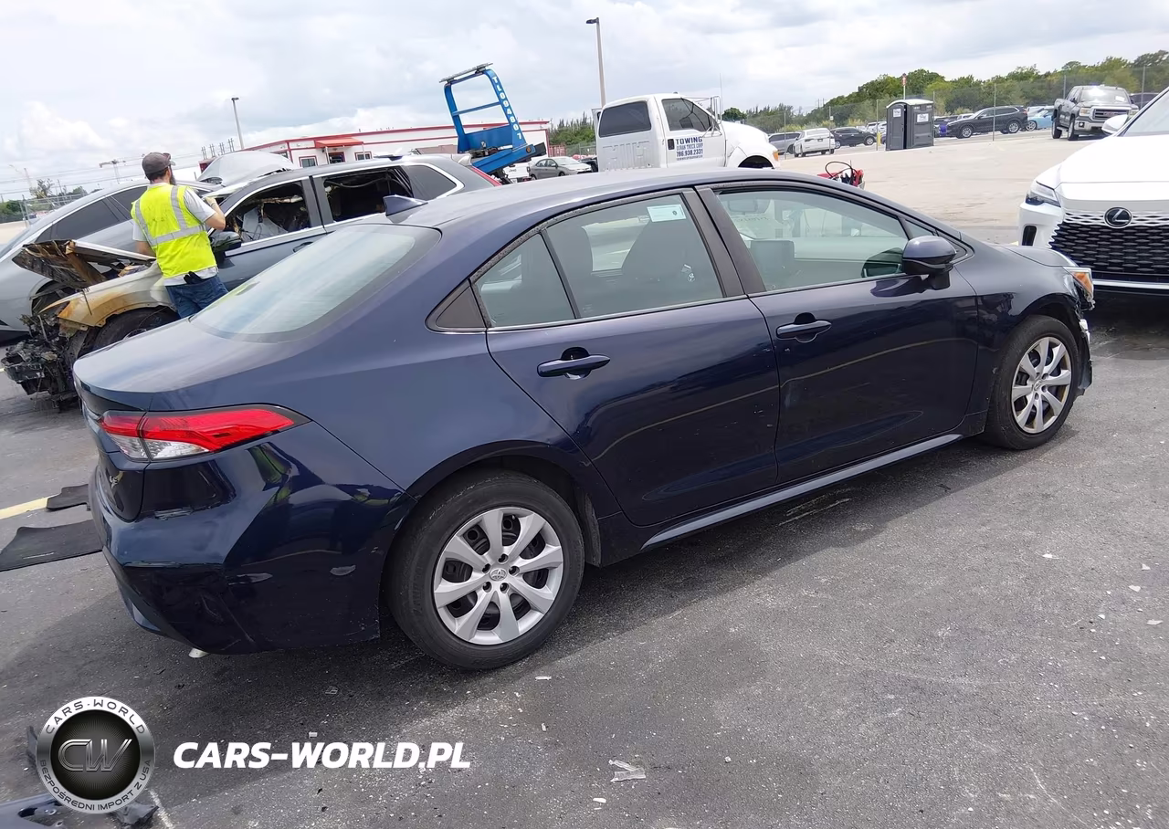 2022 Toyota Corolla Le VIN:5YFEPMAE7NP284064 - 4