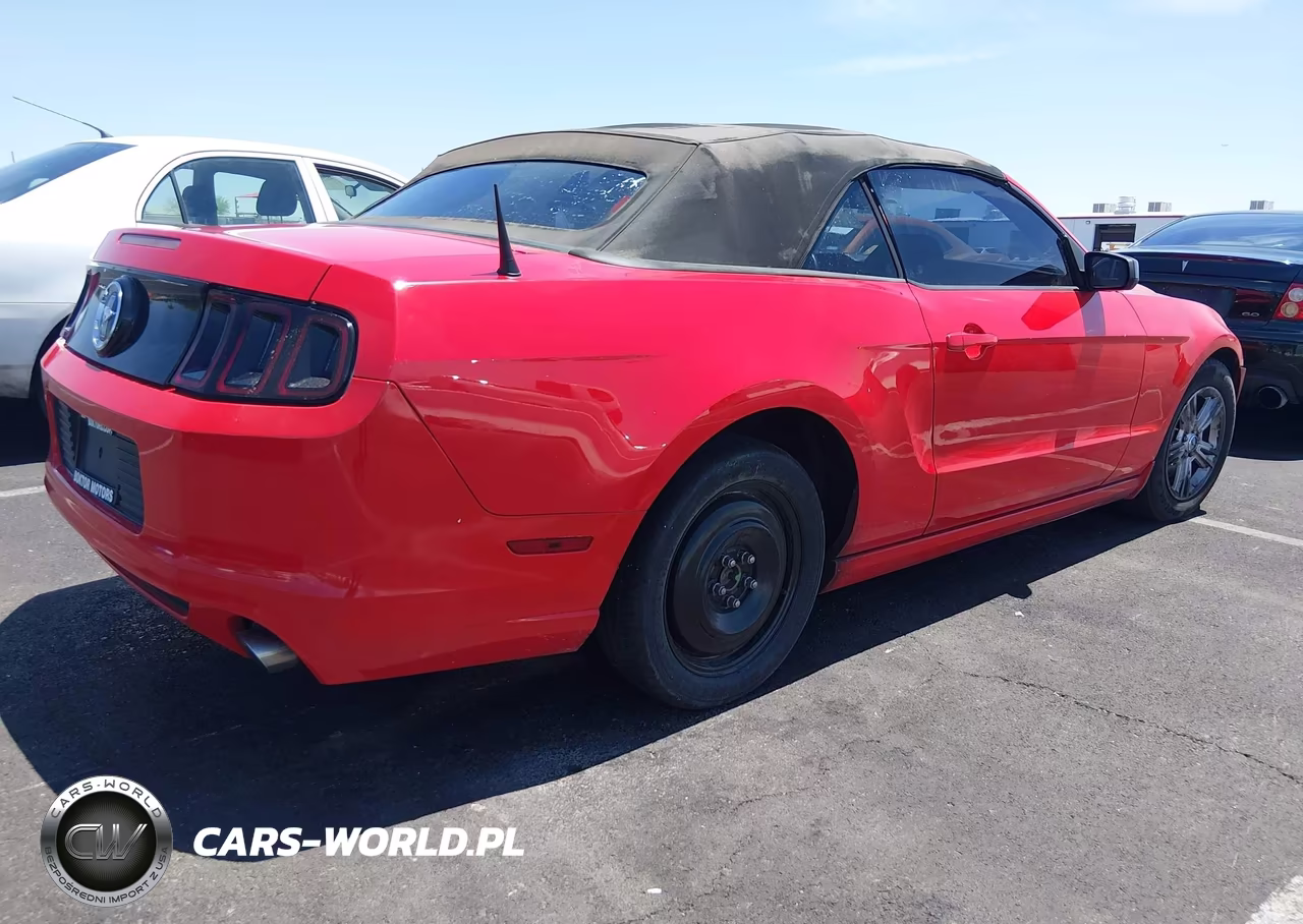 2014 Ford Mustang V6 VIN:1ZVBP8EM6E5304889 - 4