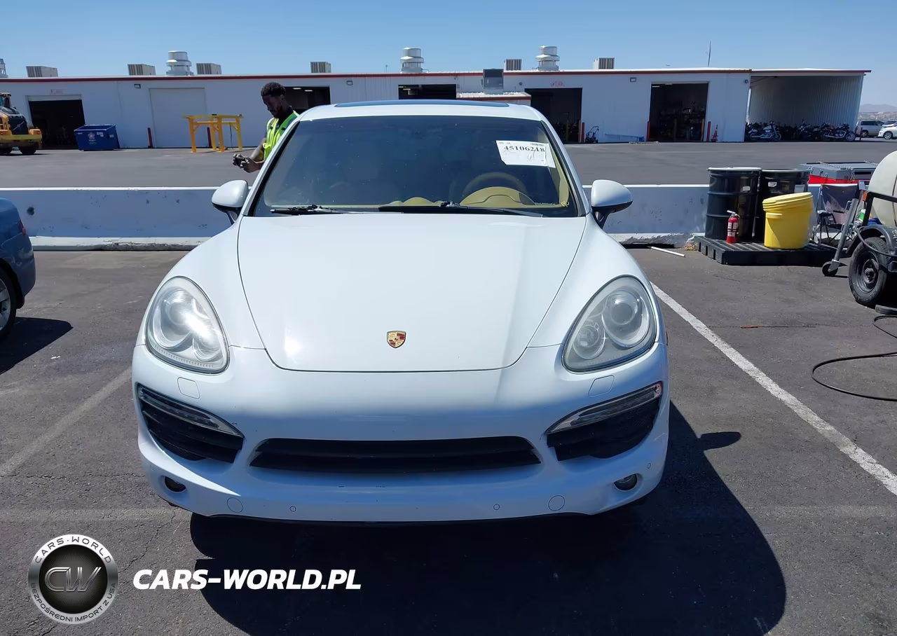 2014 Porsche Cayenne Platinum Edition VIN:WP1AA2A28ELA93187 - 12