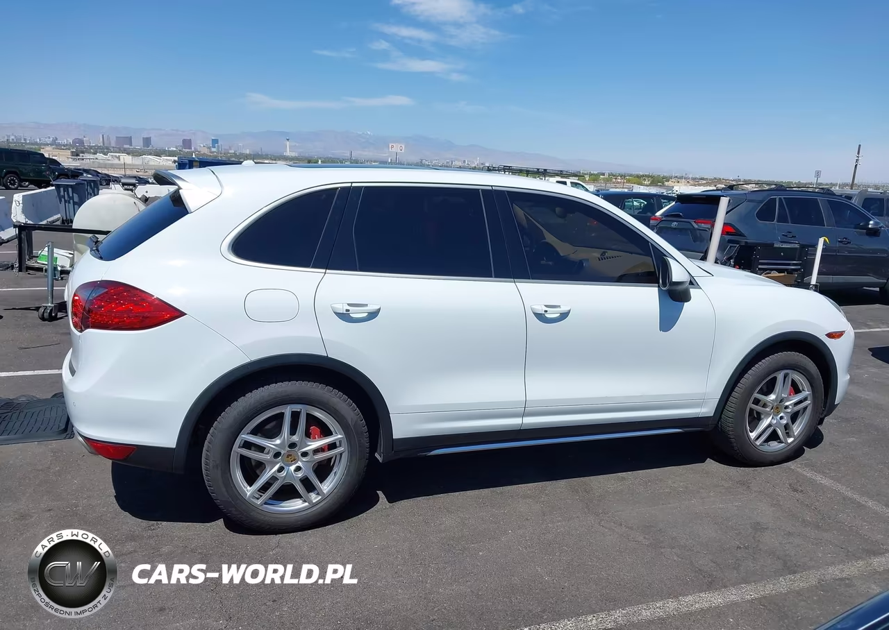2014 Porsche Cayenne Platinum Edition VIN:WP1AA2A28ELA93187 - 13