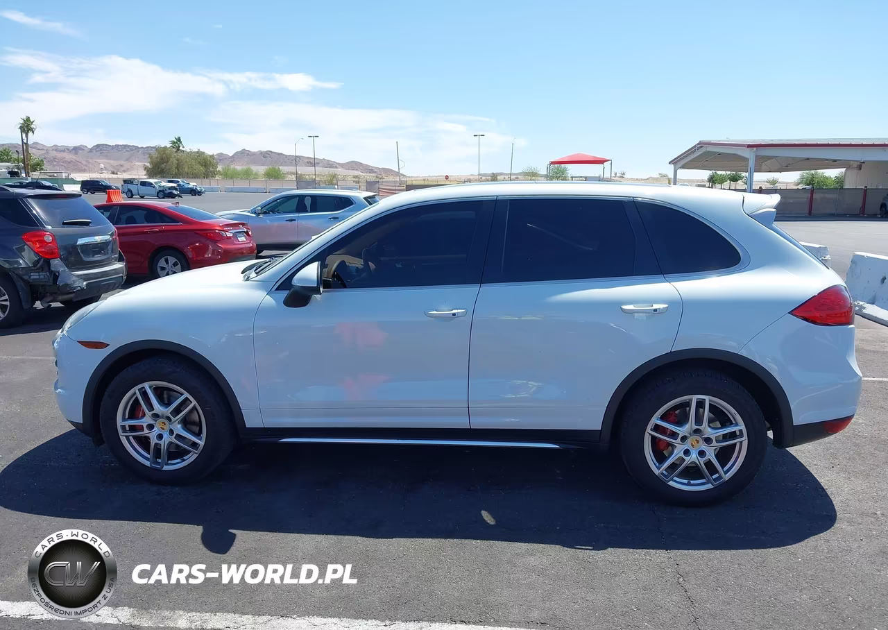 2014 Porsche Cayenne Platinum Edition VIN:WP1AA2A28ELA93187 - 14