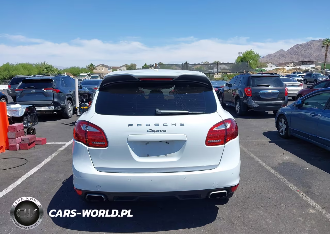 2014 Porsche Cayenne Platinum Edition VIN:WP1AA2A28ELA93187 - 16