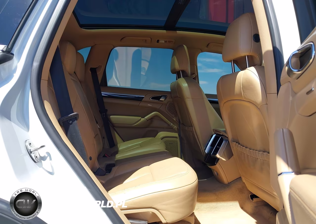 2014 Porsche Cayenne Platinum Edition VIN:WP1AA2A28ELA93187 - 8