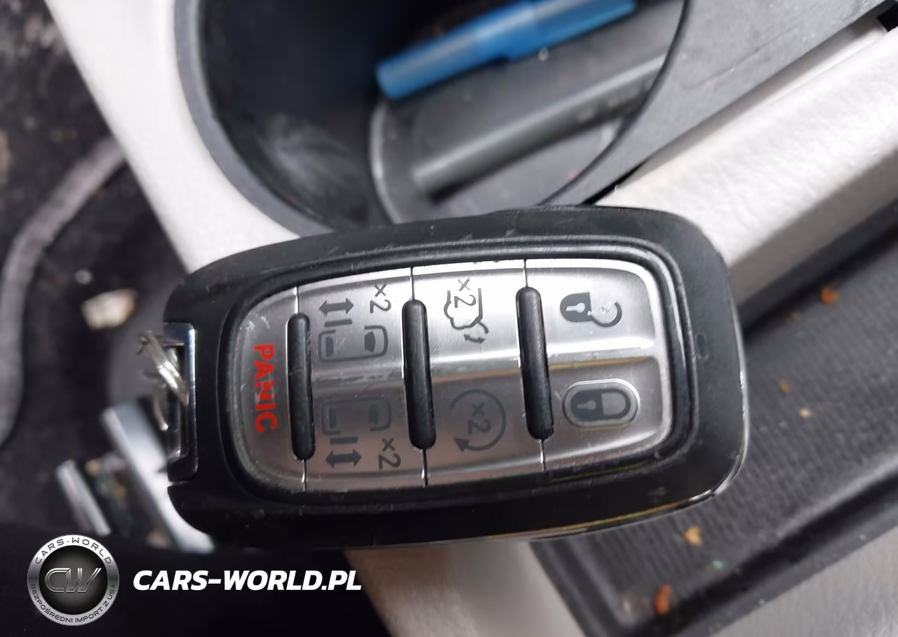 2023 Chrysler Voyager Lx VIN:2C4RC1CG5PR568497 - 11