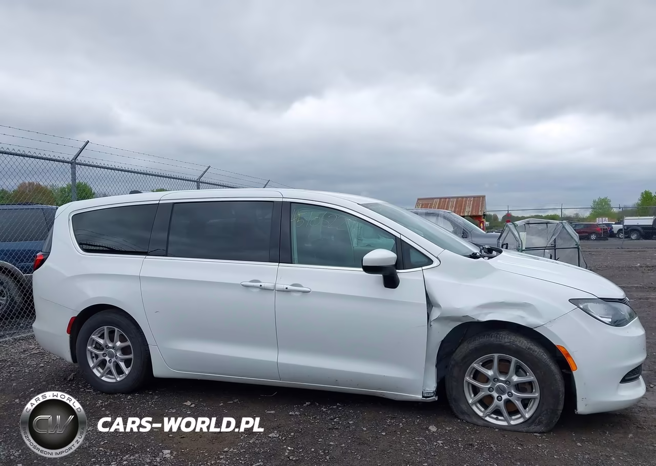 2023 Chrysler Voyager Lx VIN:2C4RC1CG5PR568497 - 13