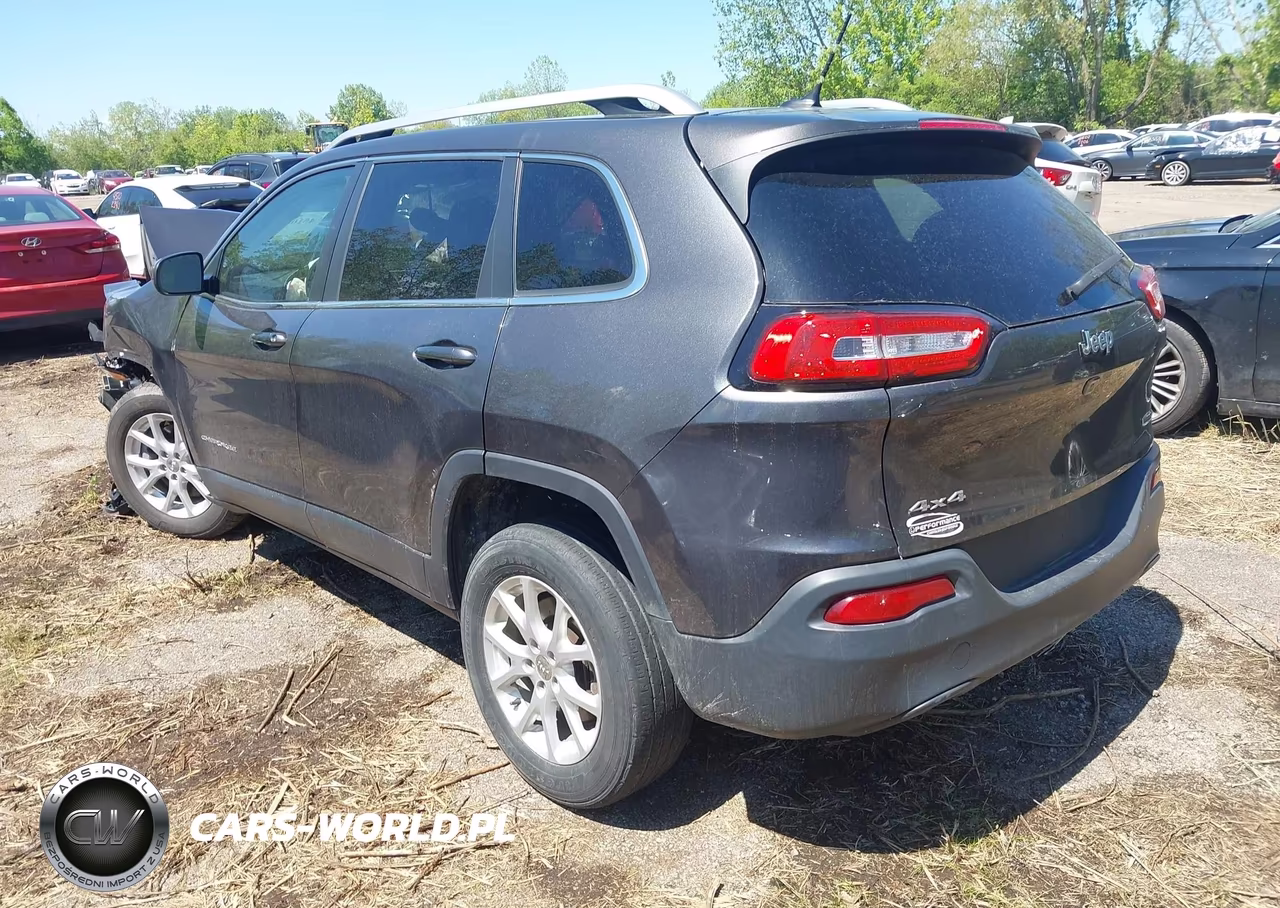2015 Jeep Cherokee Latitude VIN:1C4PJMCB0FW788283 - 3