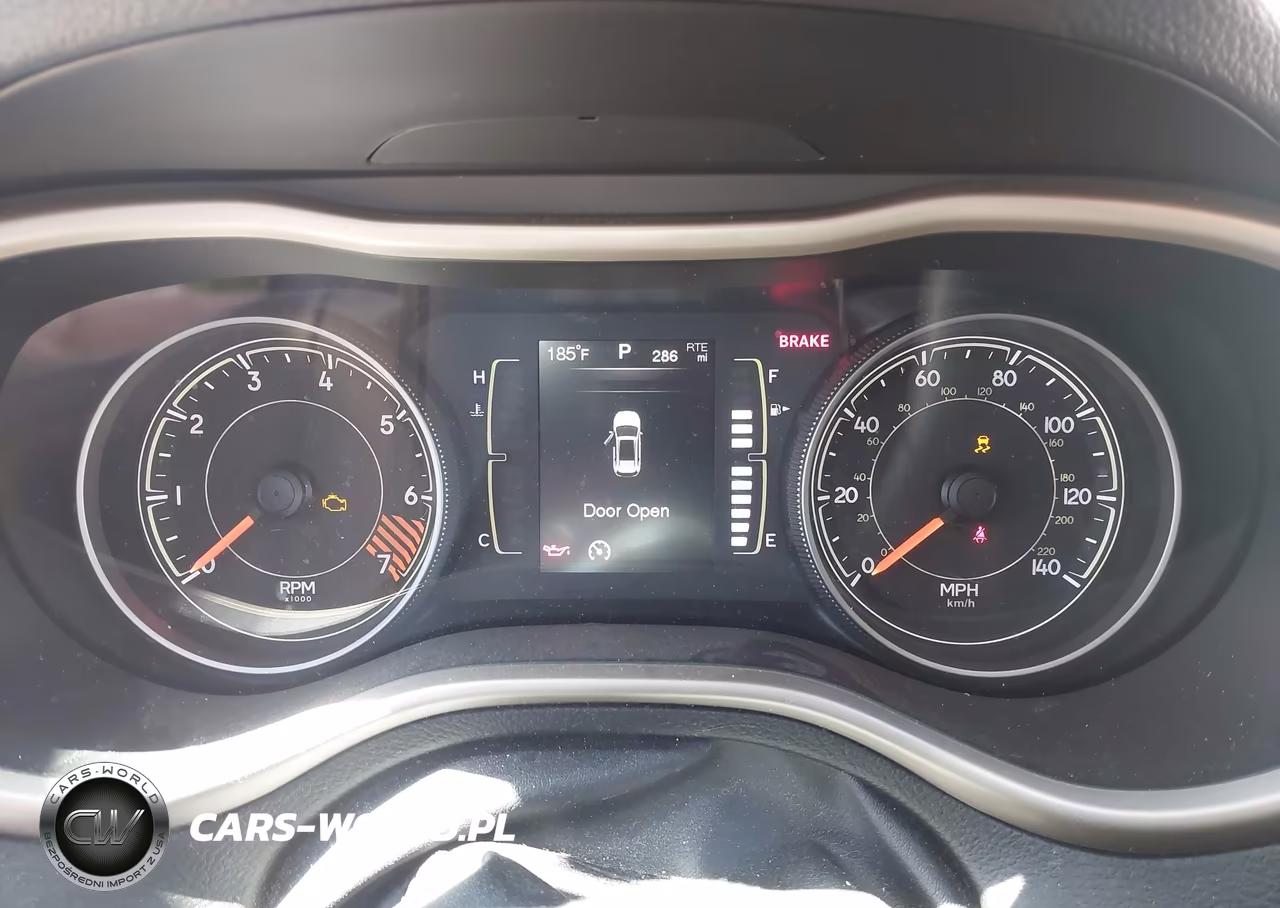 2015 Jeep Cherokee Latitude VIN:1C4PJMCB0FW788283 - 7