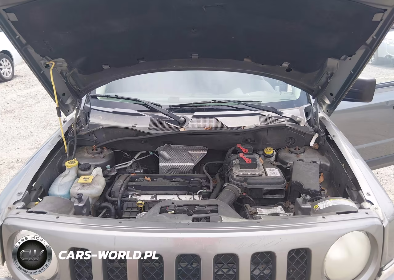 2012 Jeep Patriot Latitude VIN:1C4NJPFA0CD678675 - 10
