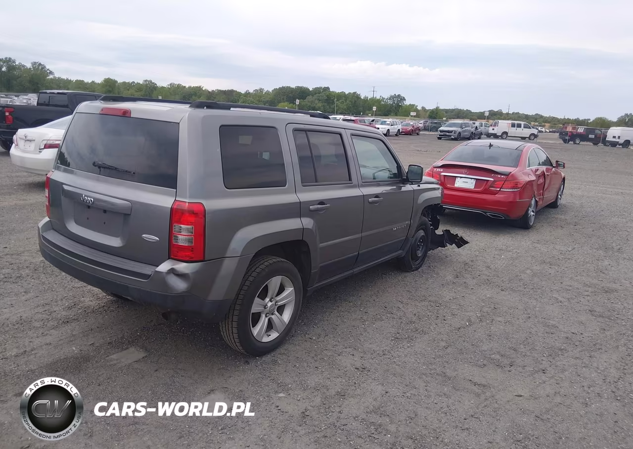 2012 Jeep Patriot Latitude VIN:1C4NJPFA0CD678675 - 4