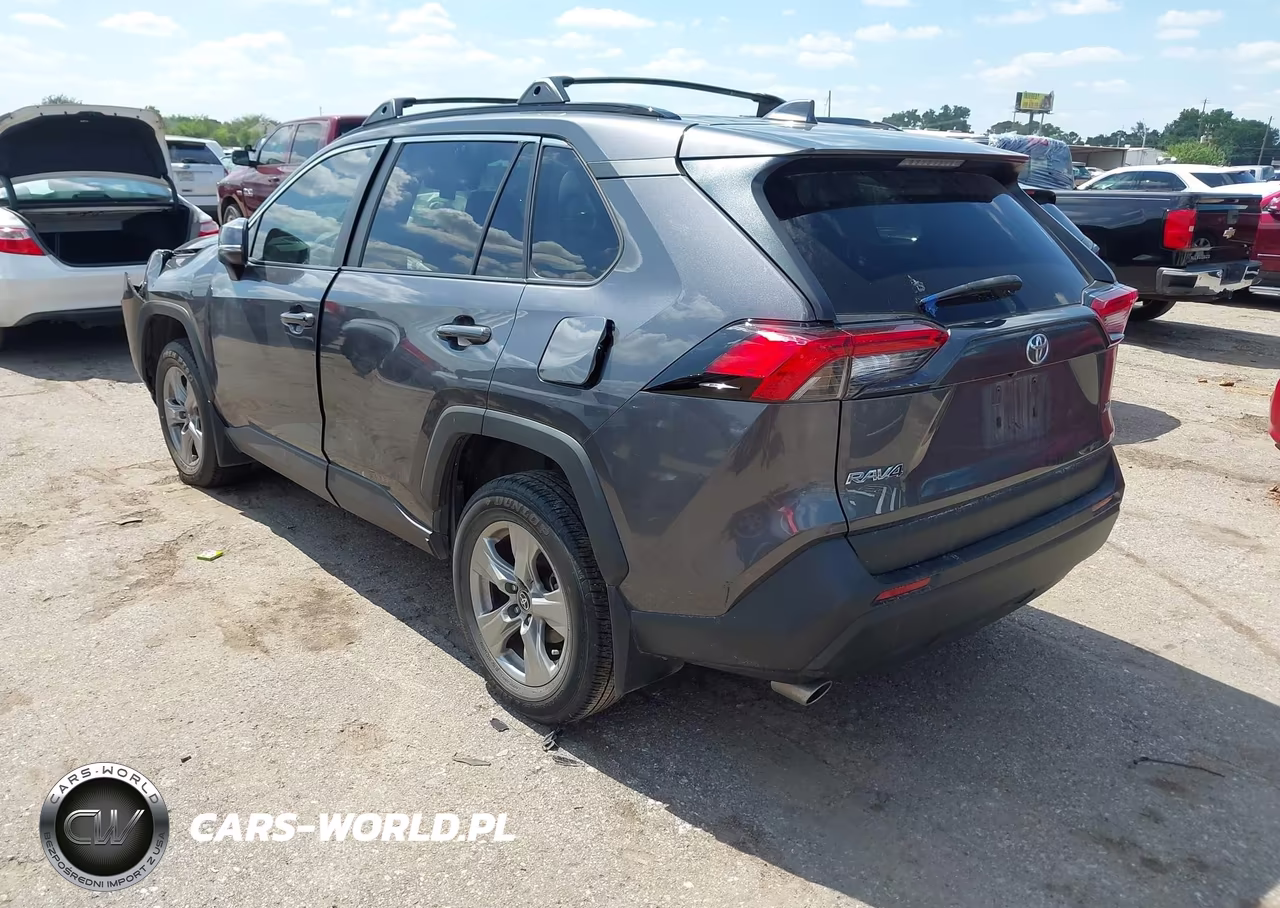 2024 Toyota Rav4 Xle VIN:2T3W1RFV5RC265179 - 3