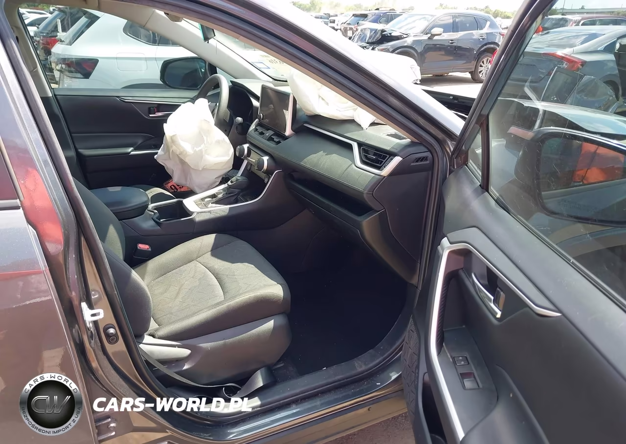 2024 Toyota Rav4 Xle VIN:2T3W1RFV5RC265179 - 5