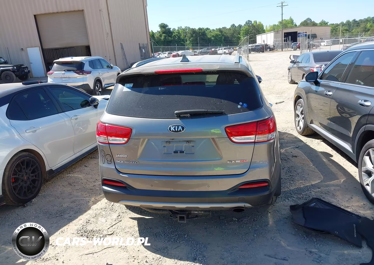 2016 Kia Sorento 2.0T Ex VIN:5XYPH4A15GG021503 - 17