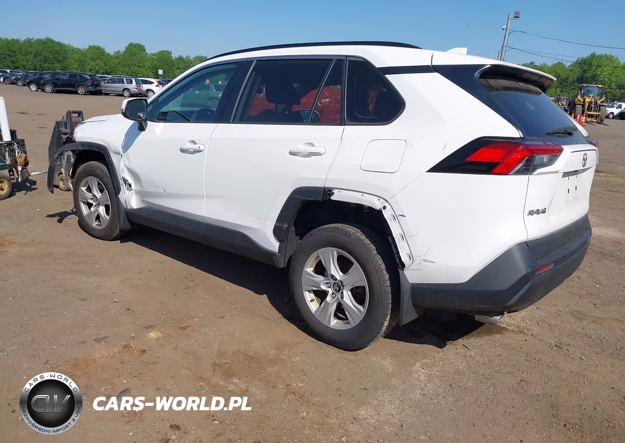 2021 Toyota Rav4 Xle VIN:2T3P1RFV6MC144786 - 3