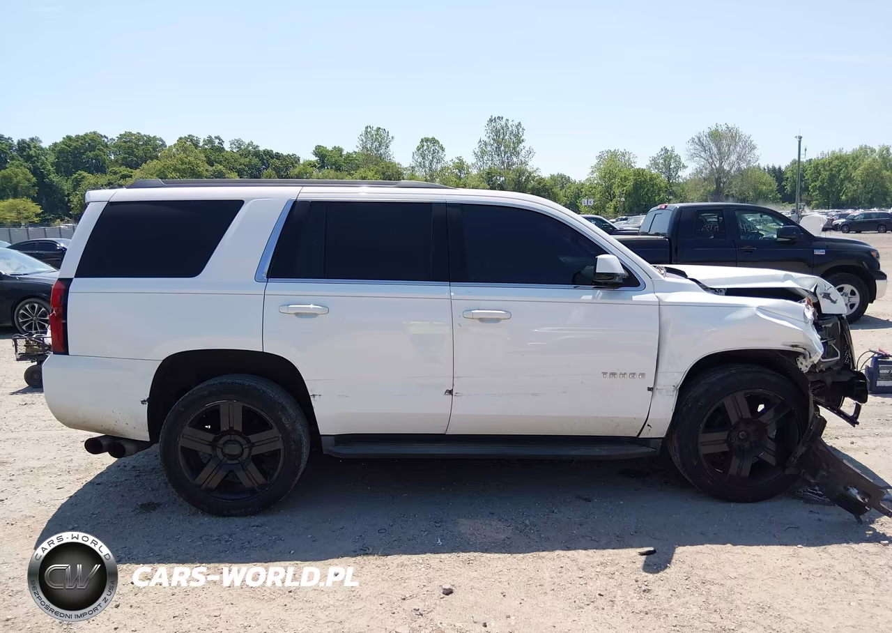 2016 Chevrolet Tahoe Ls VIN:1GNSKAKC7GR468188 - 13