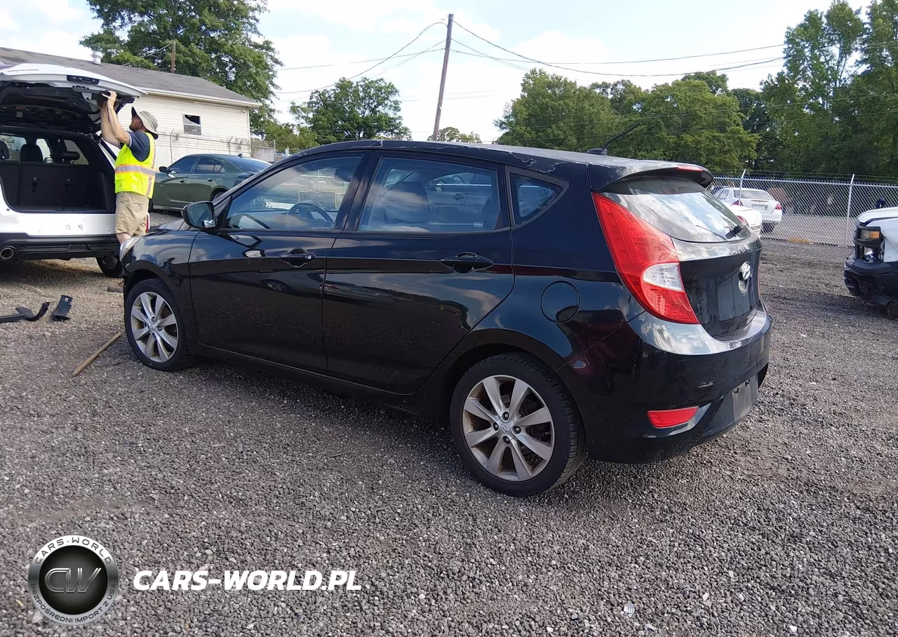 2012 Hyundai Accent Se VIN:KMHCU5AE2CU005024 - 3