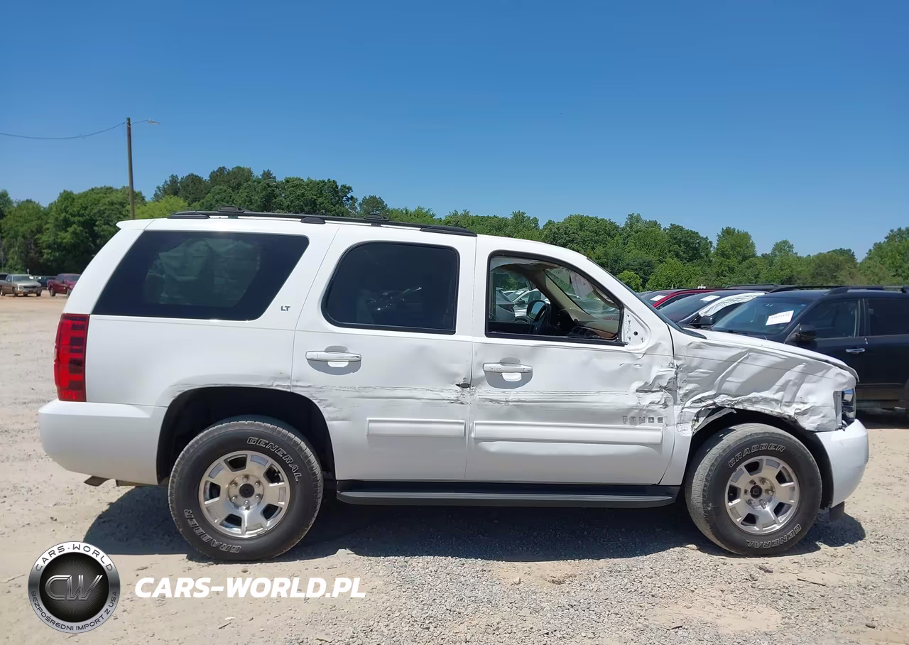 2011 Chevrolet Tahoe Lt VIN:1GNSKBE0XBR352452 - 13