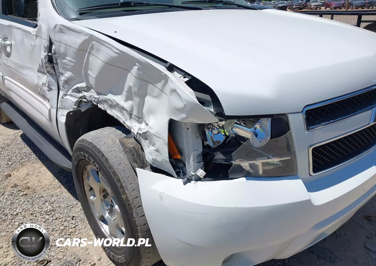 2011 Chevrolet Tahoe Lt VIN:1GNSKBE0XBR352452 - 17