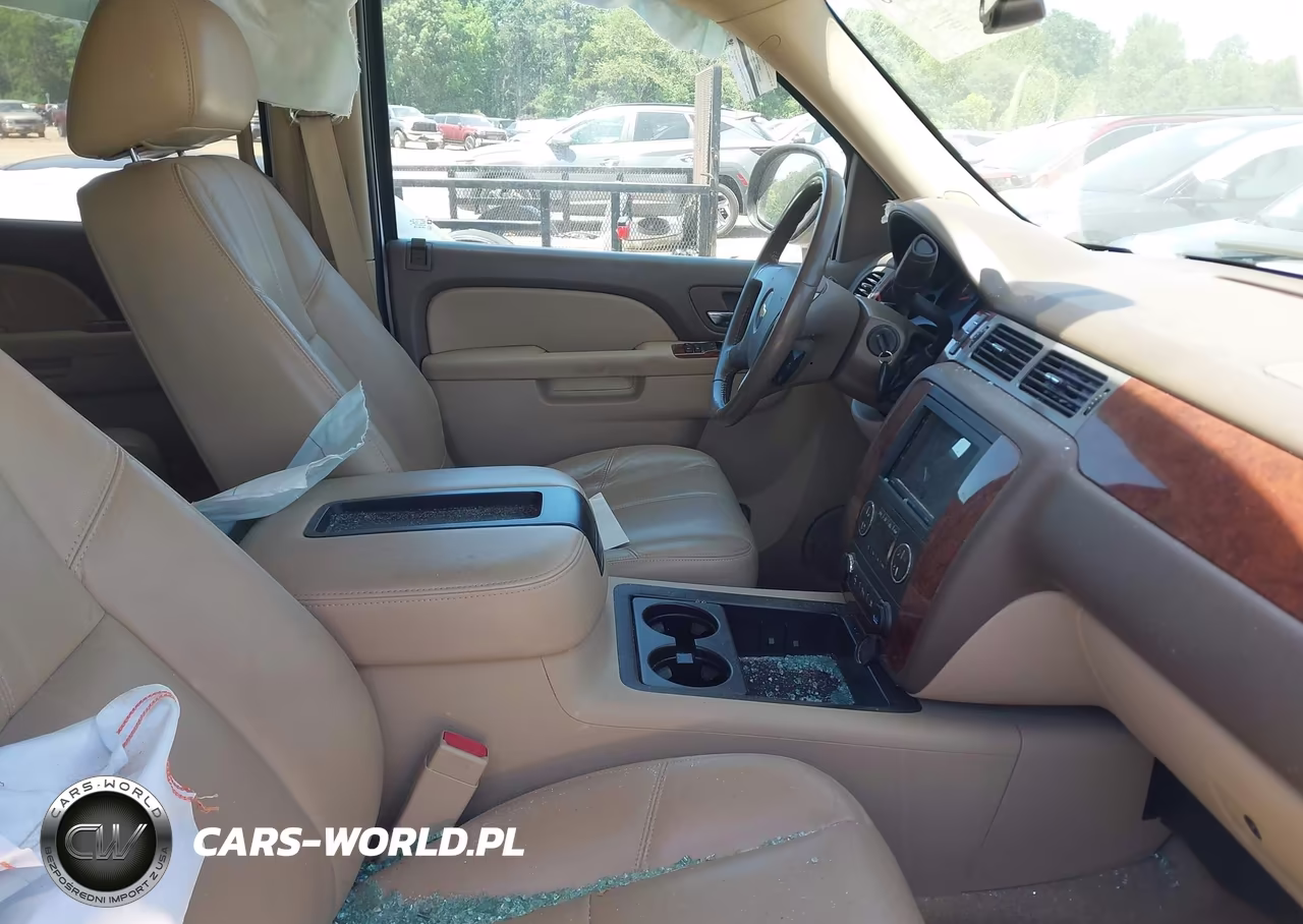 2011 Chevrolet Tahoe Lt VIN:1GNSKBE0XBR352452 - 5