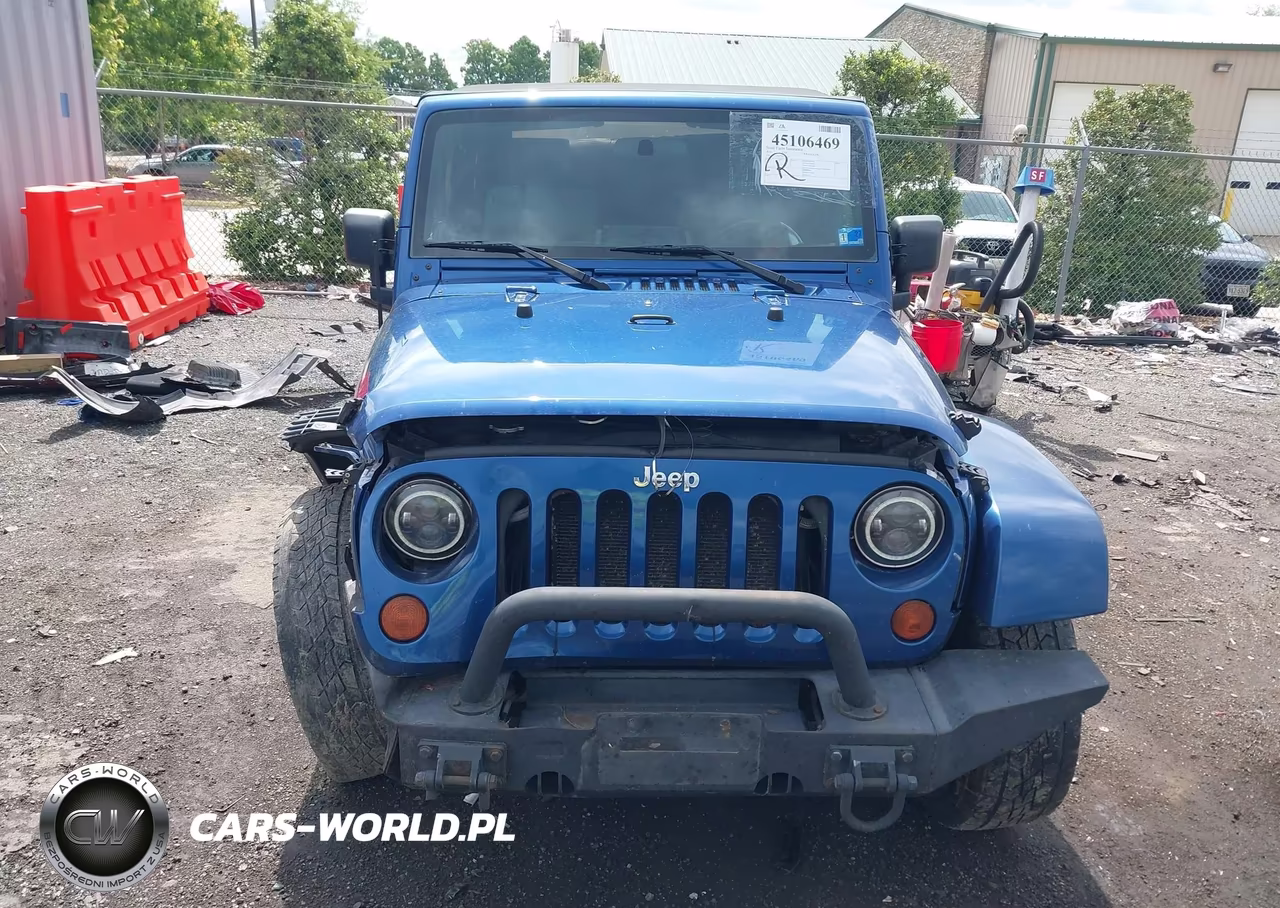 2010 Jeep Wrangler Sahara VIN:1J4GA5D10AL110326 - 13