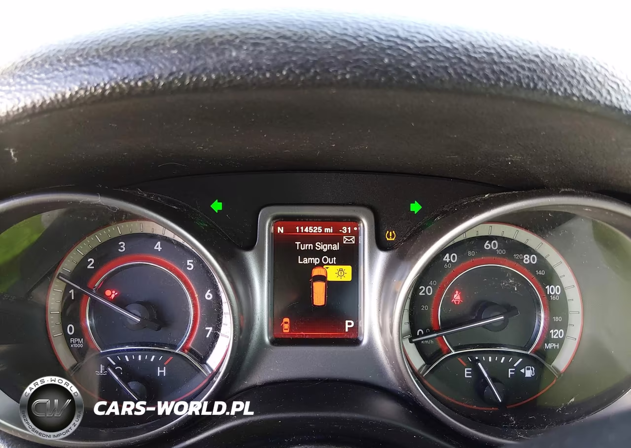 2020 Dodge Journey Crossroad VIN:3C4PDCGB3LT263330 - 7