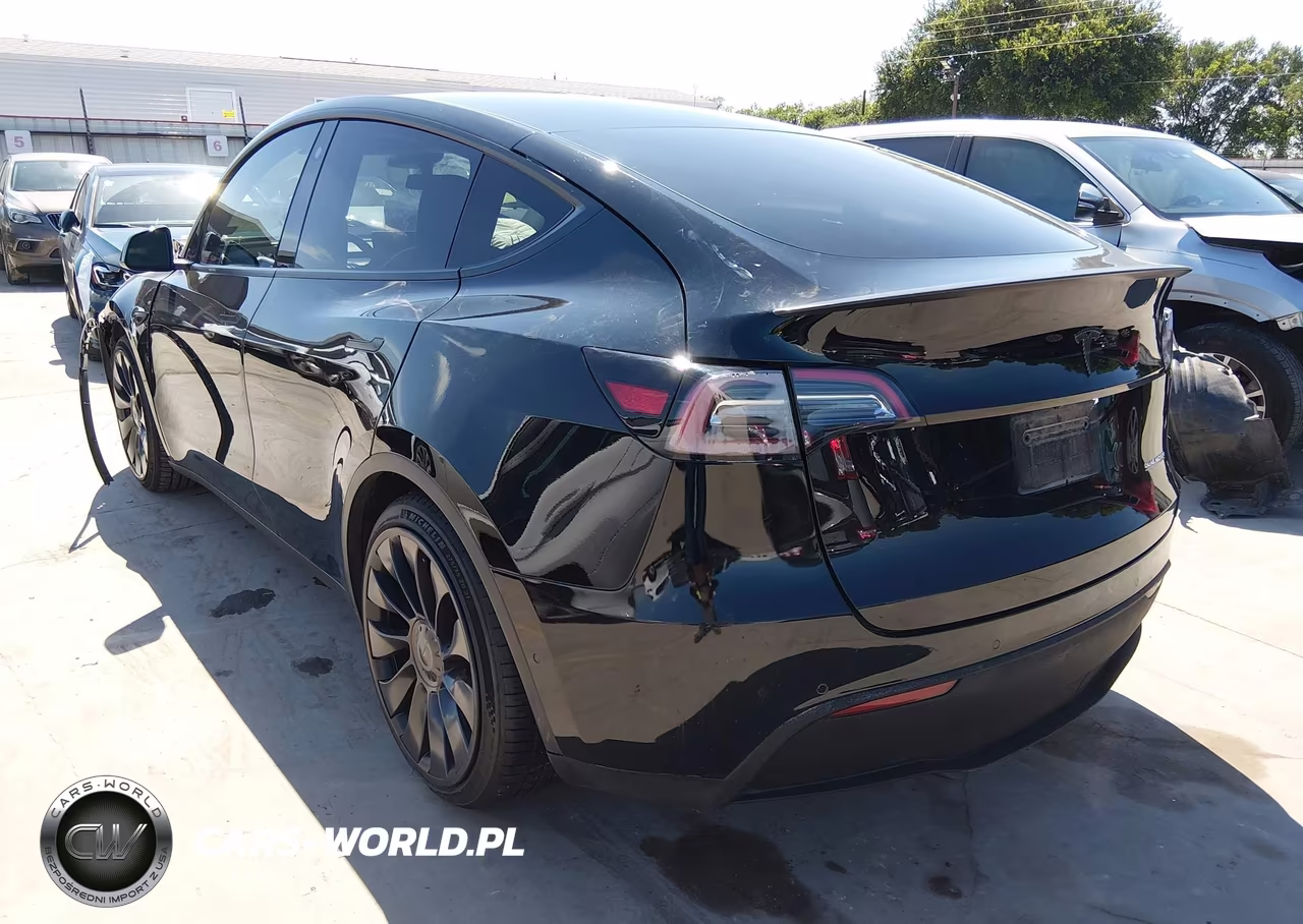 2022 Tesla Model Y Performance Dual Motor All-Wheel Drive VIN:7SAYGDEF5NF398322 - 3