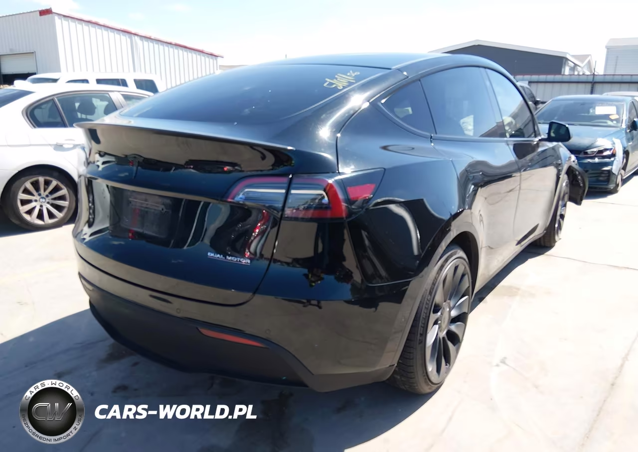 2022 Tesla Model Y Performance Dual Motor All-Wheel Drive VIN:7SAYGDEF5NF398322 - 4