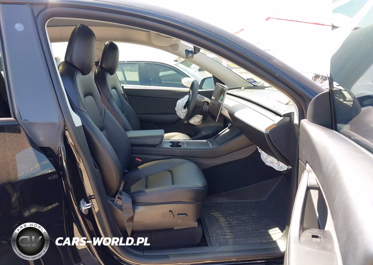 2022 Tesla Model Y Performance Dual Motor All-Wheel Drive VIN:7SAYGDEF5NF398322 - 5
