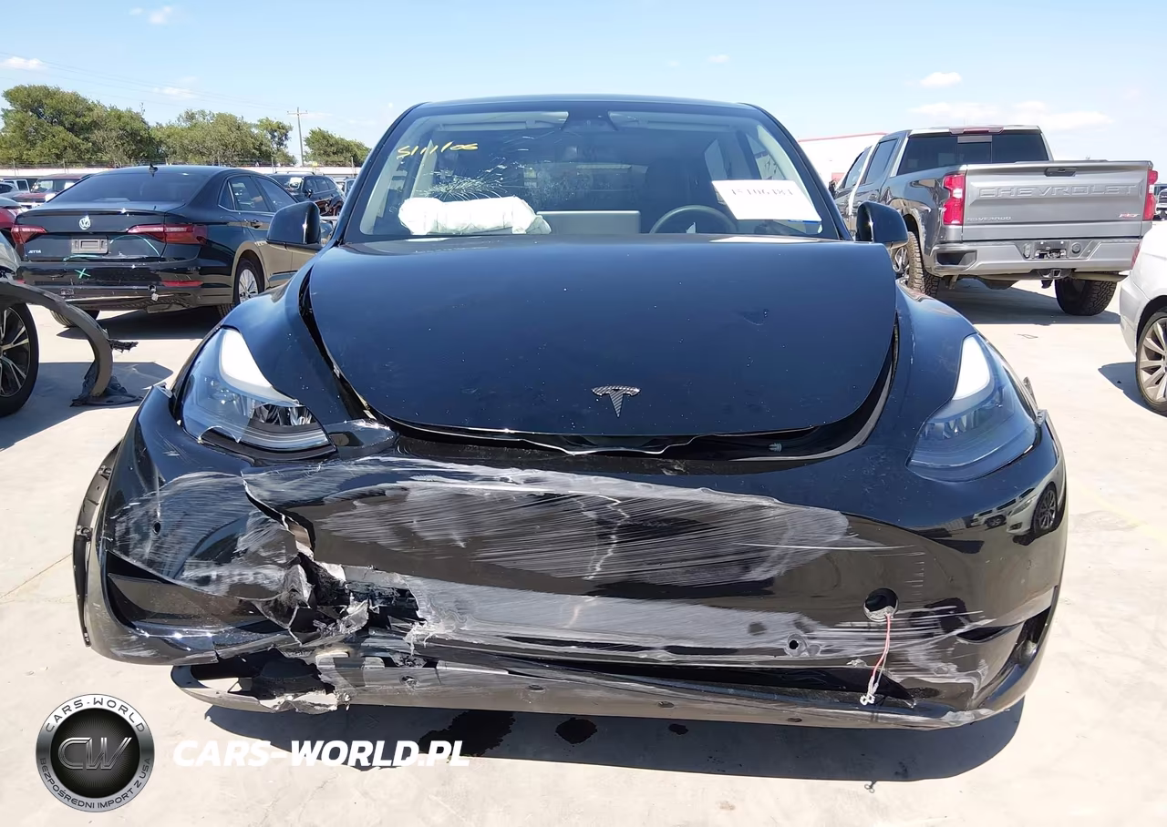 2022 Tesla Model Y Performance Dual Motor All-Wheel Drive VIN:7SAYGDEF5NF398322 - 6