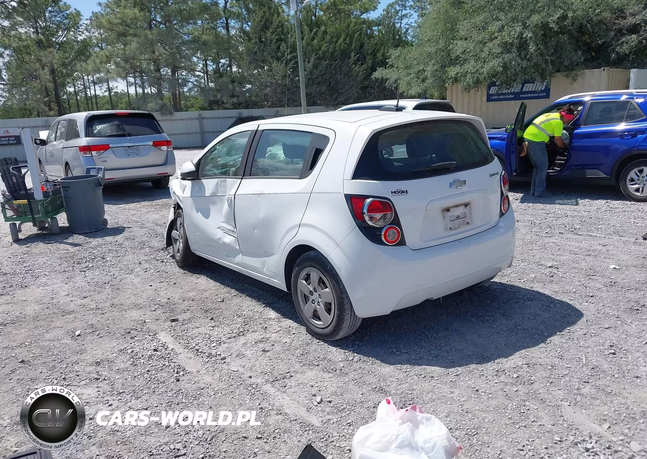 2016 Chevrolet Sonic Ls Auto VIN:1G1JA6SH2G4166541 - 3