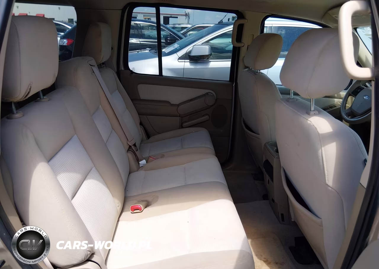2007 Ford Explorer Xlt VIN:1FMEU63E07UB04460 - 8