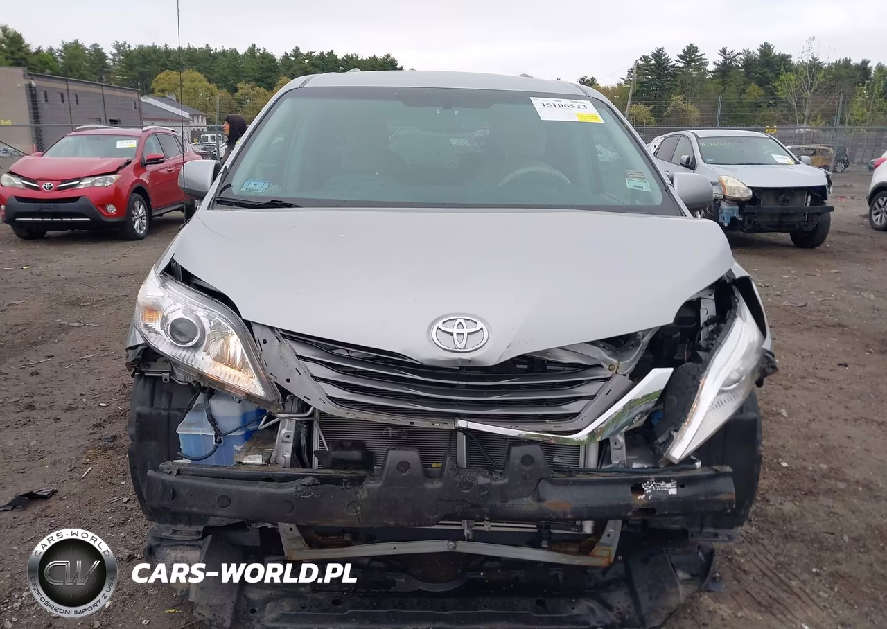 2014 Toyota Sienna Le V6 8 Passenger VIN:5TDKK3DC1ES458658 - 13