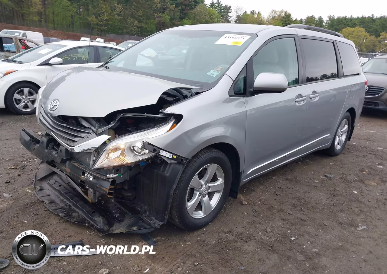 2014 Toyota Sienna Le V6 8 Passenger VIN:5TDKK3DC1ES458658 - 2