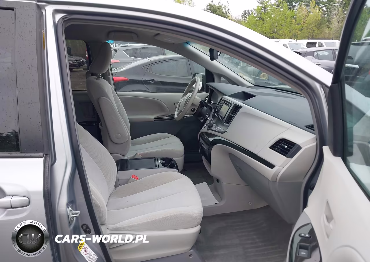 2014 Toyota Sienna Le V6 8 Passenger VIN:5TDKK3DC1ES458658 - 5