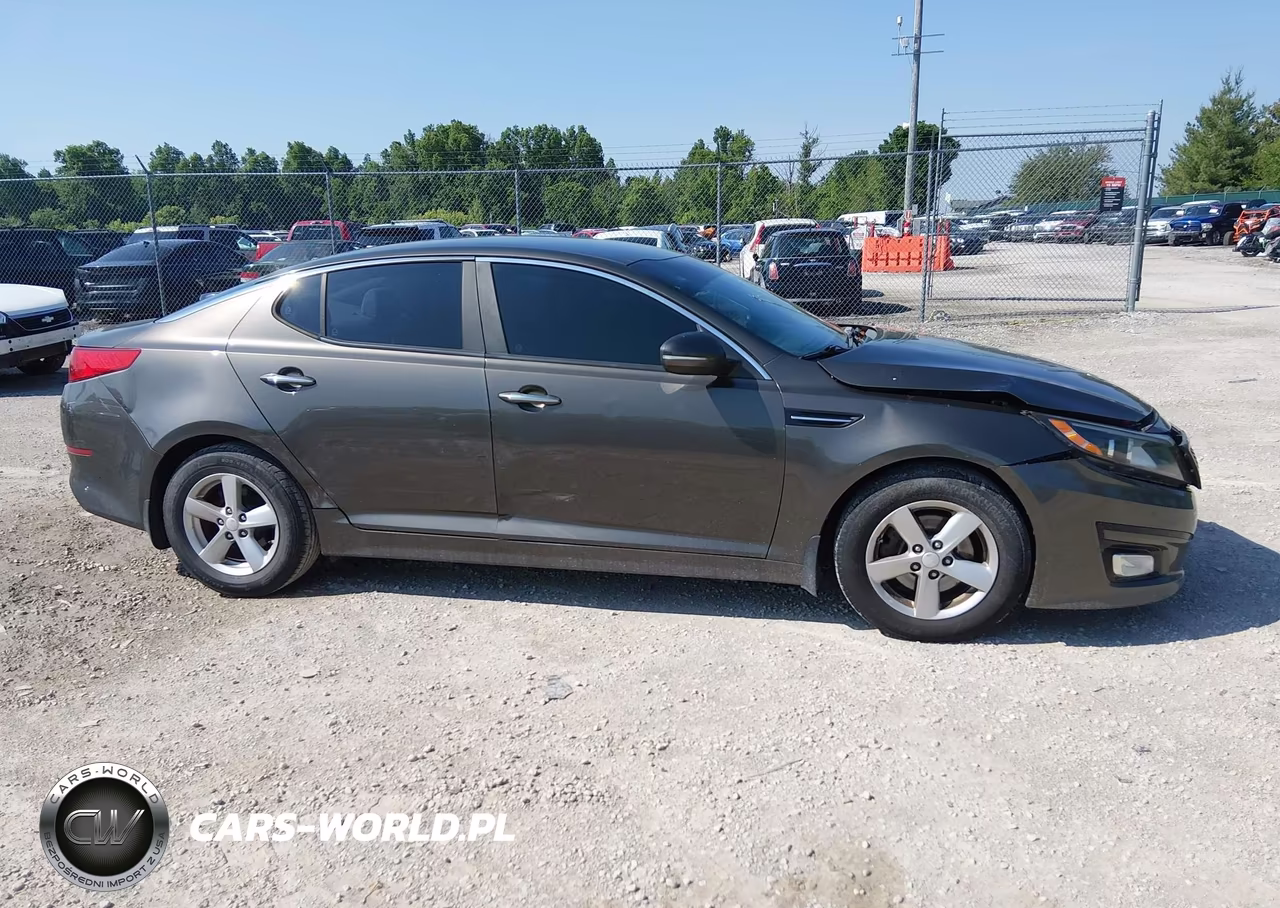 2015 Kia Optima Lx VIN:5XXGM4A79FG355911 - 13