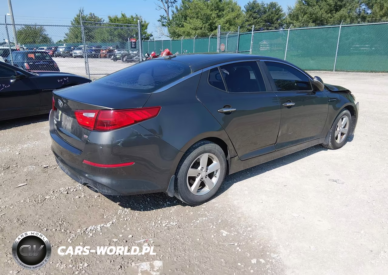 2015 Kia Optima Lx VIN:5XXGM4A79FG355911 - 4