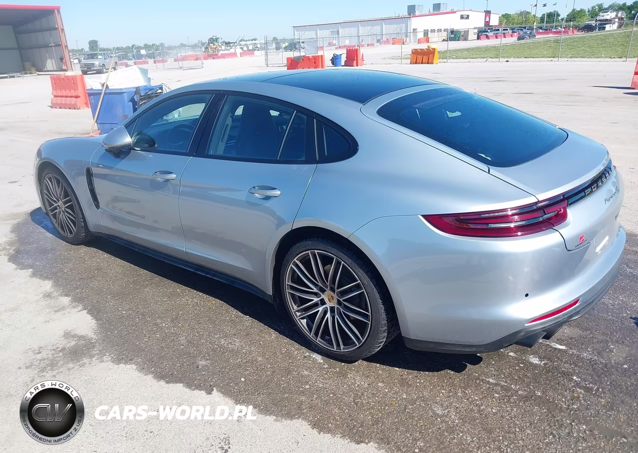 2018 Porsche Panamera 4S VIN:WP0AB2A7XJL135931 - 3