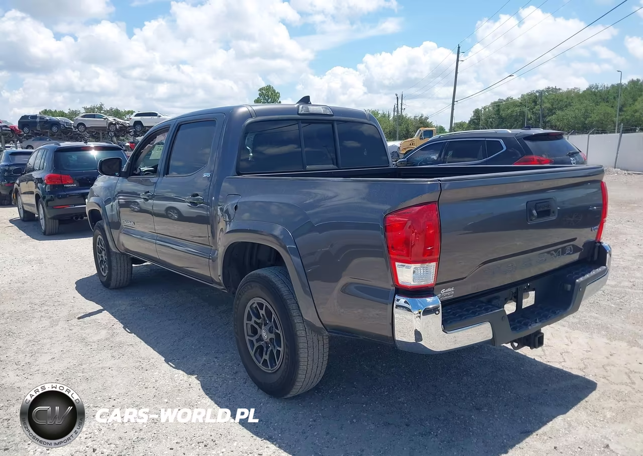 2017 Toyota Tacoma Sr5 V6 VIN:5TFAZ5CN8HX054115 - 3