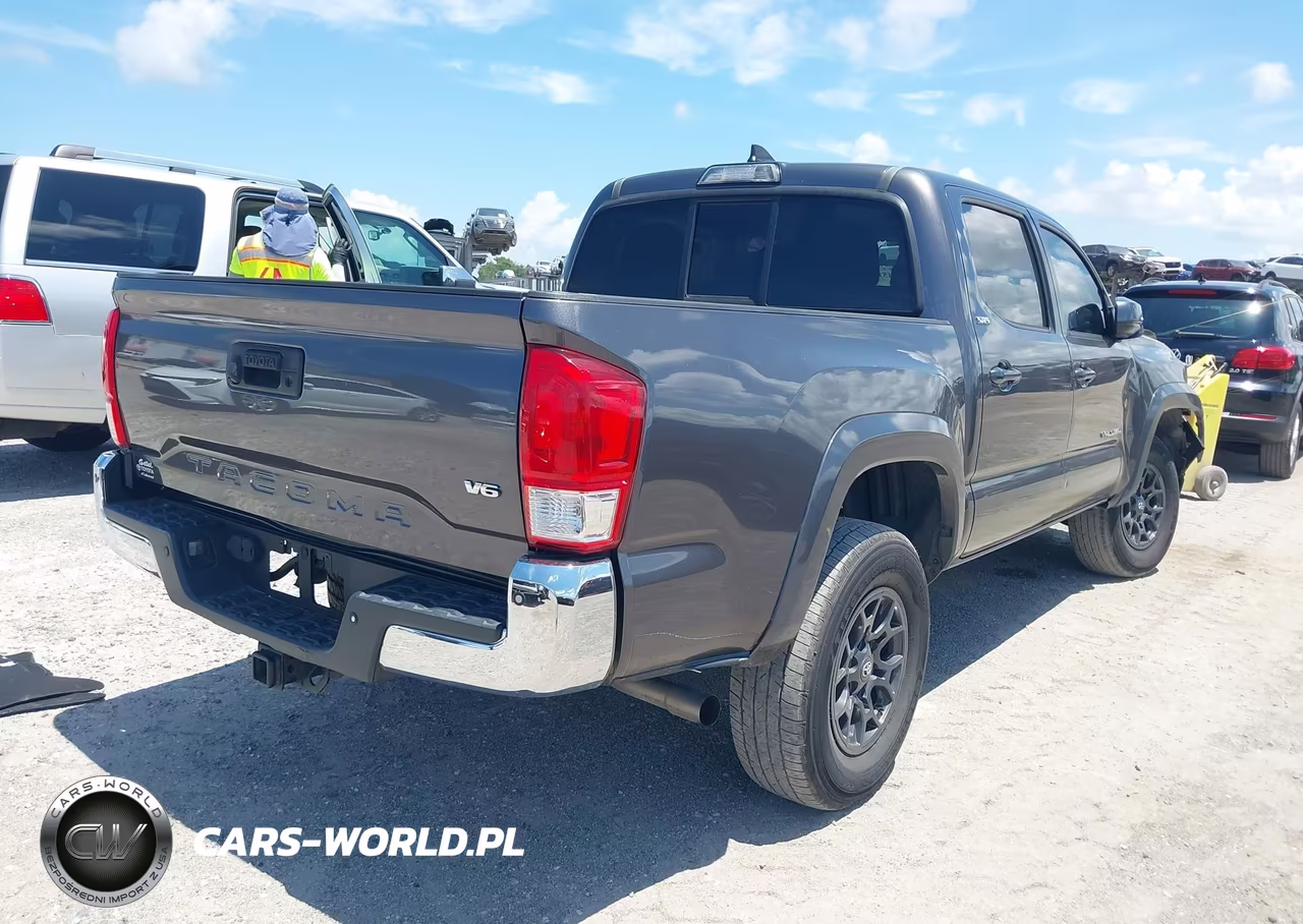 2017 Toyota Tacoma Sr5 V6 VIN:5TFAZ5CN8HX054115 - 4