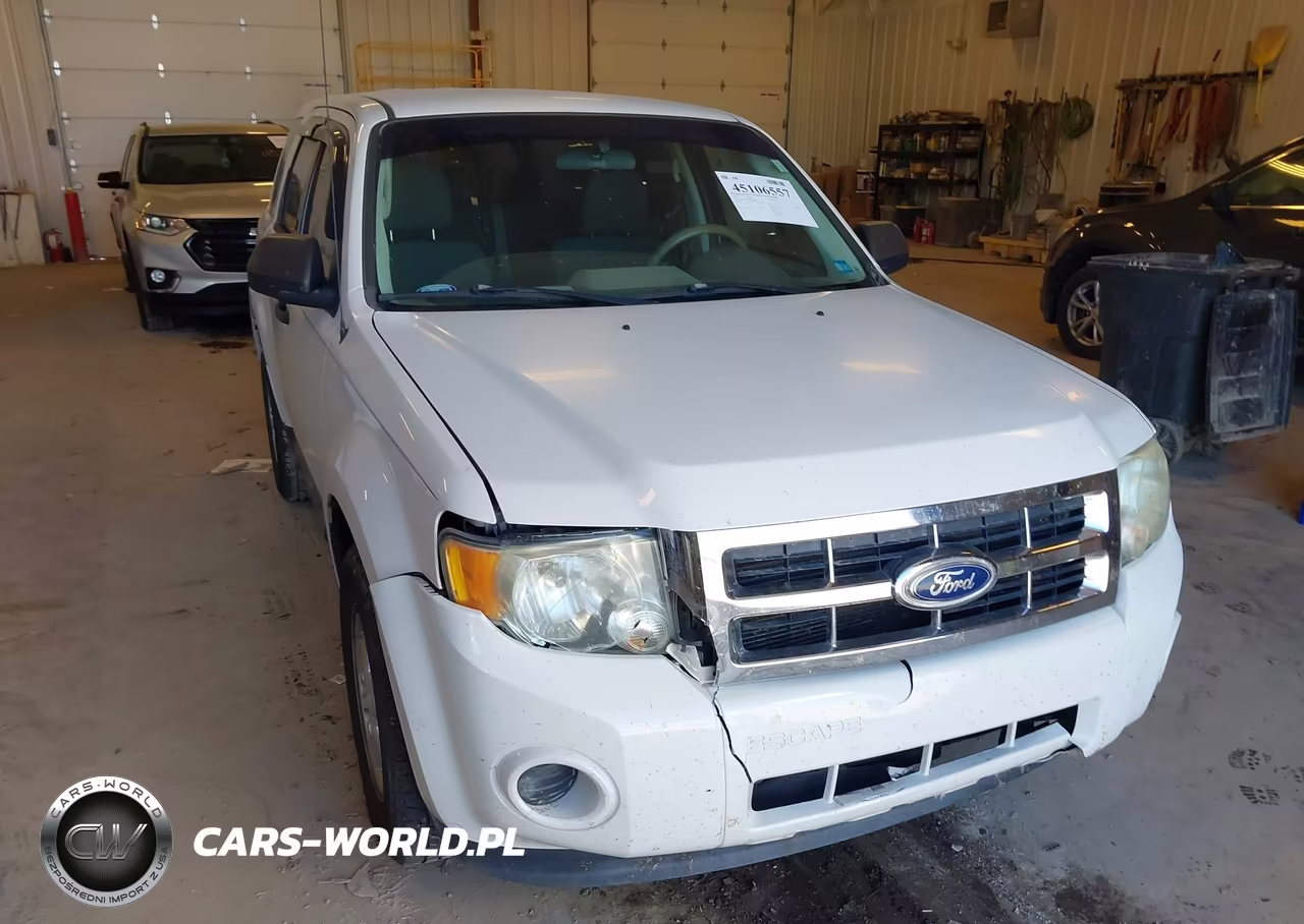 2011 Ford Escape Xls VIN:1FMCU0C74BKB78801 - 6