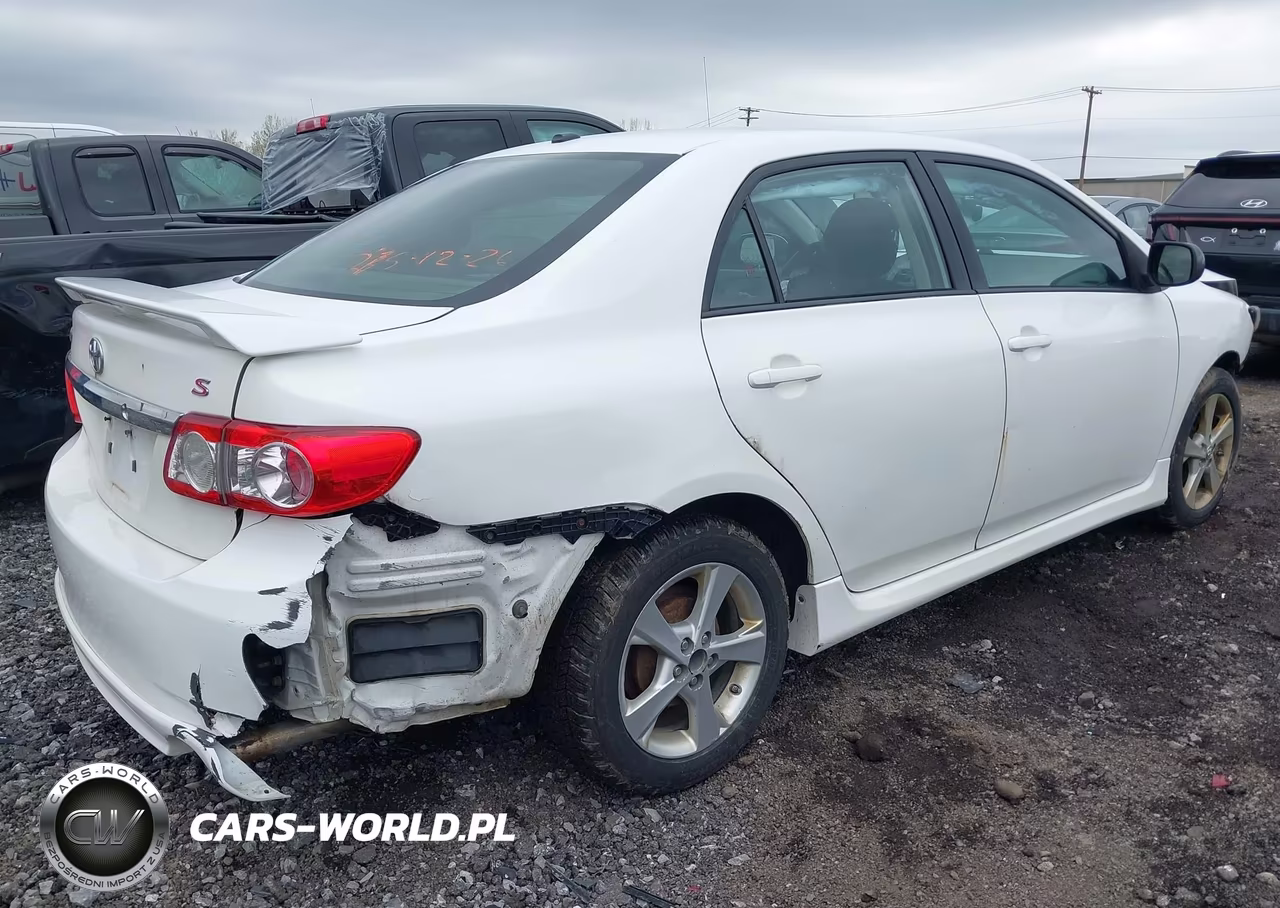 2012 Toyota Corolla S VIN:2T1BU4EE9CC904657 - 4