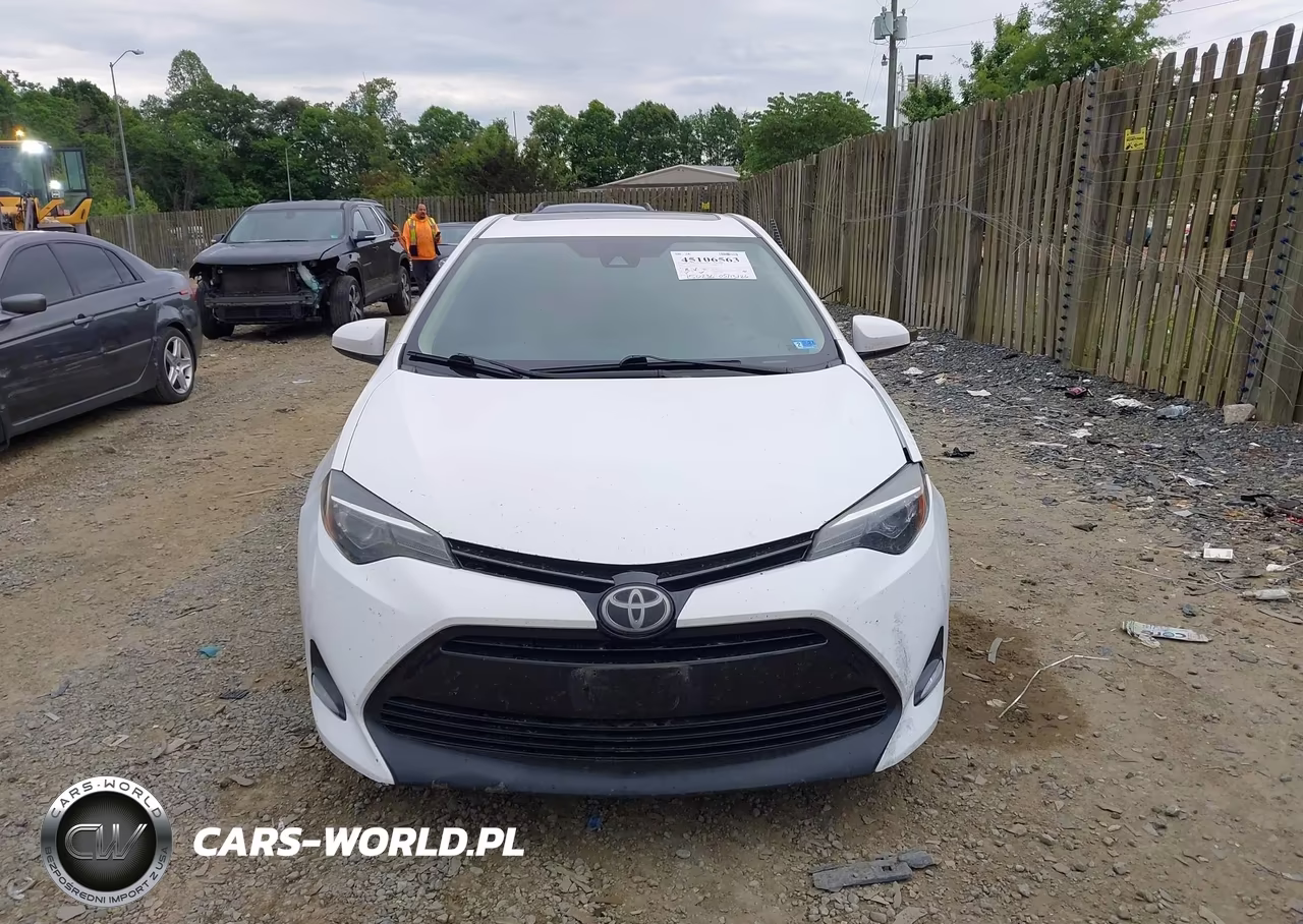 2017 Toyota Corolla Le VIN:2T1BURHE8HC786083 - 12