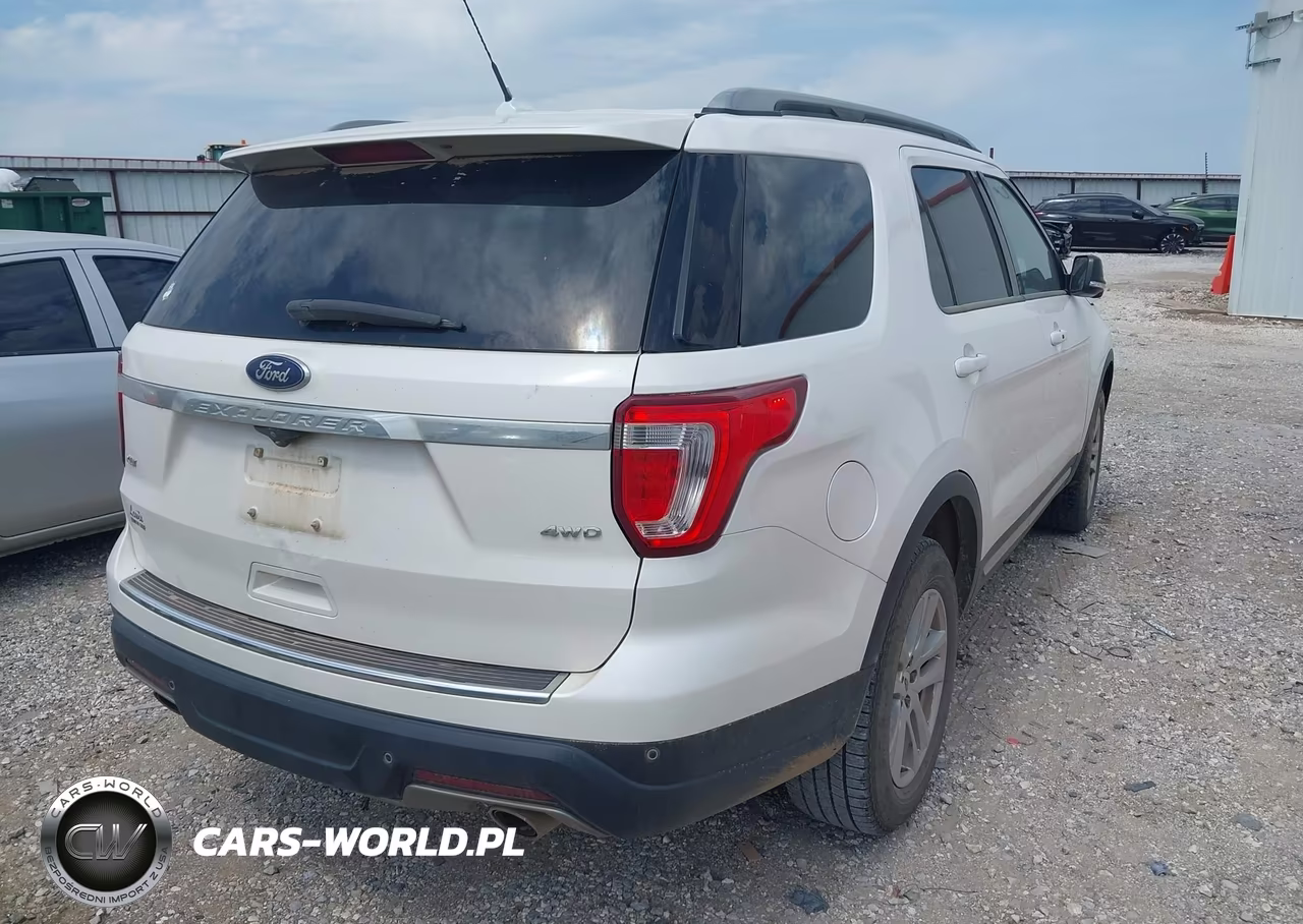 2018 Ford Explorer Xlt VIN:1FM5K8D81JGB69785 - 4