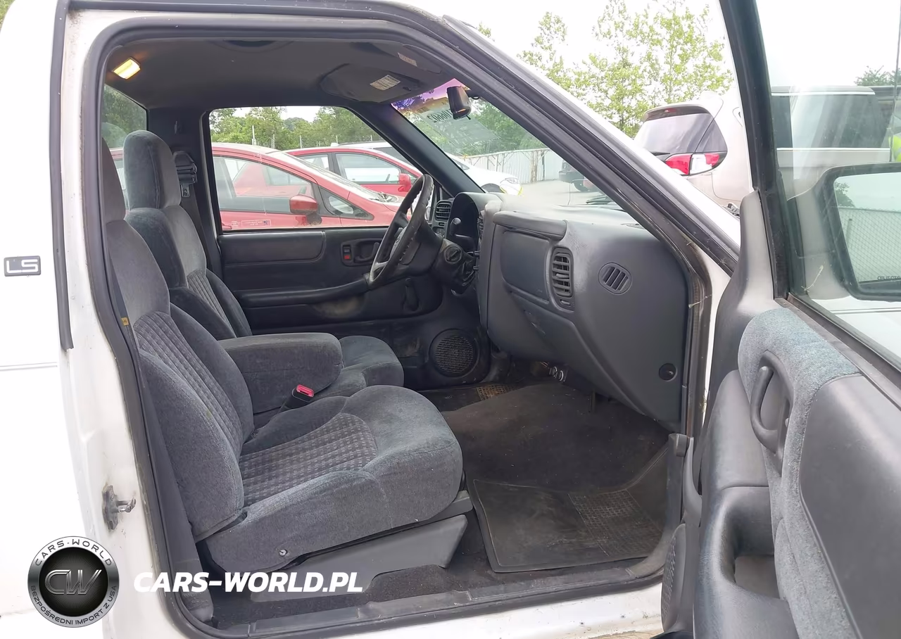 1999 Chevrolet S-10 Ls VIN:1GCCS1444X8111589 - 5