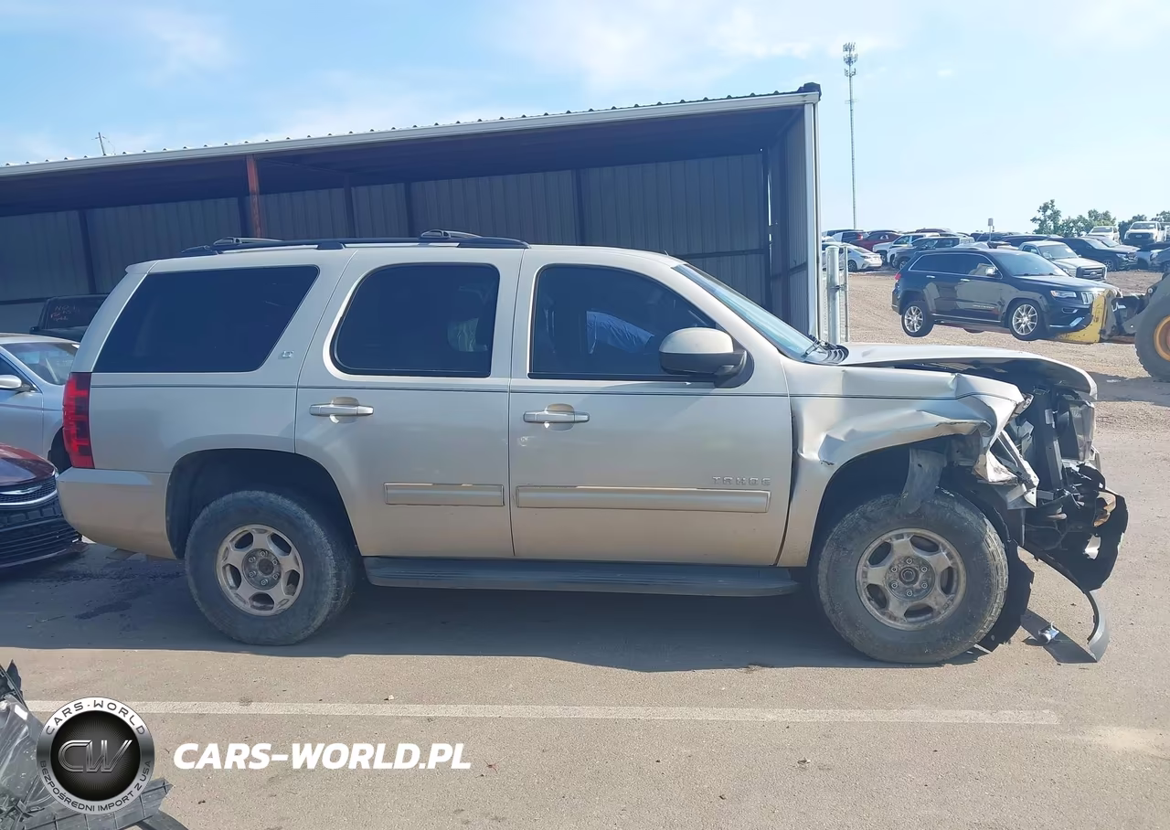2010 Chevrolet Tahoe Lt VIN:1GNUKBE0XAR215115 - 13