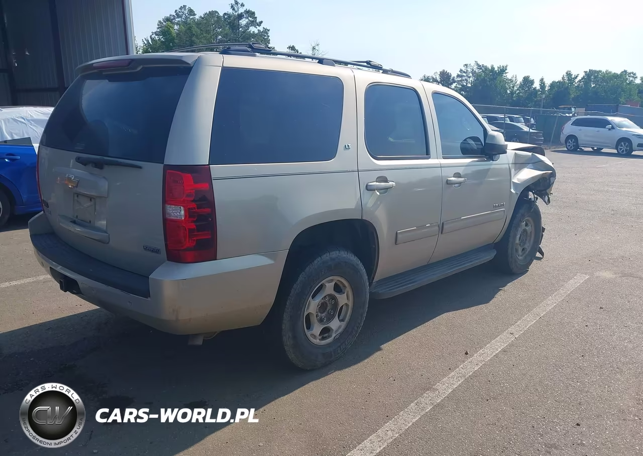 2010 Chevrolet Tahoe Lt VIN:1GNUKBE0XAR215115 - 4