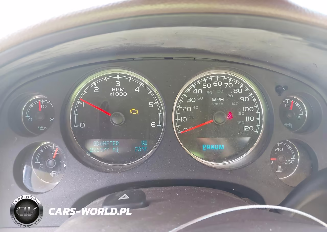 2010 Chevrolet Tahoe Lt VIN:1GNUKBE0XAR215115 - 7