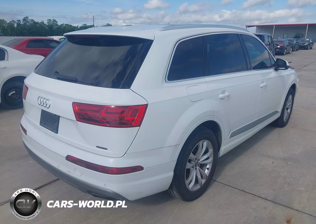 2017 Audi Q7 2.0T Premium VIN:WA1LHAF70HD048791 - 4